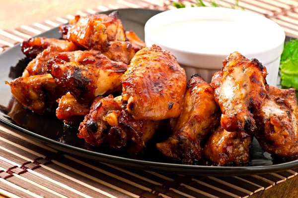 Aripioare lipicioase - o delicatesa savuroasa