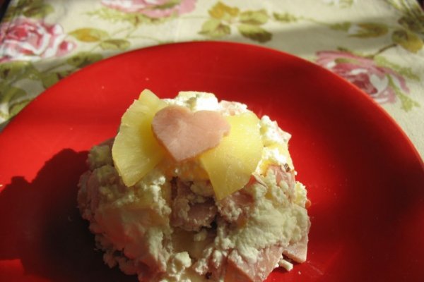 Salata de Ananas si Sunca