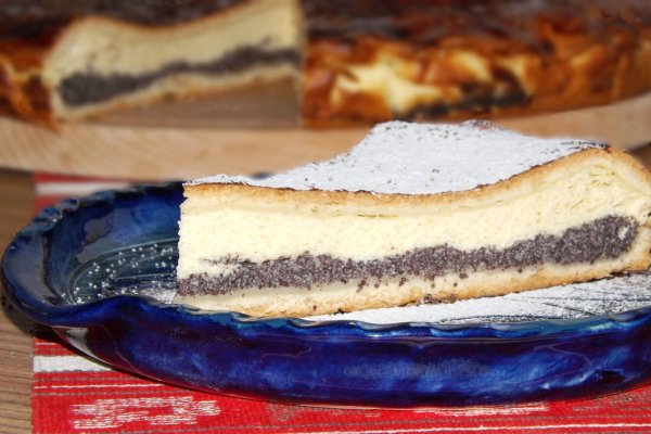 Placinta rustica cu mac si branza