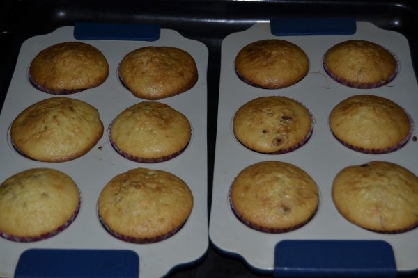 Briose cu ciocolata si afine!