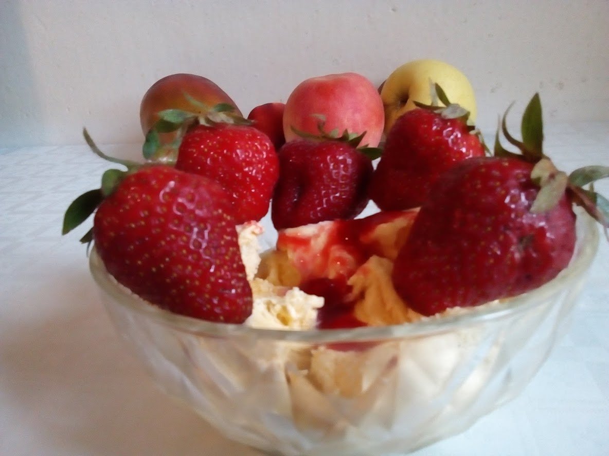 Inghetata de mango si capsuni