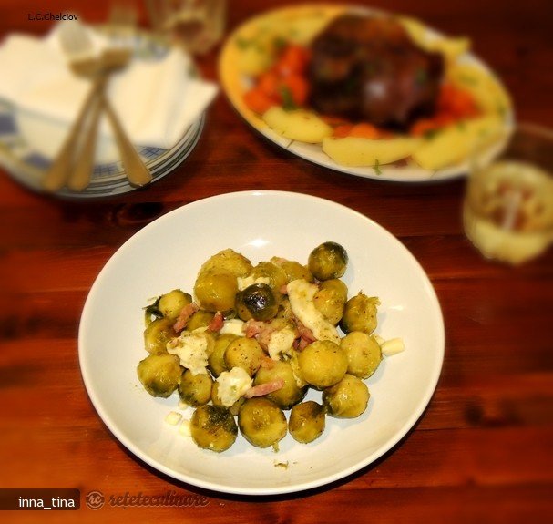 Varza de Bruxelles in Tigaie